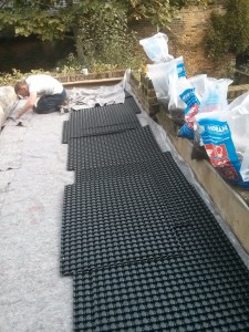 Installation of fleece and drainage layer